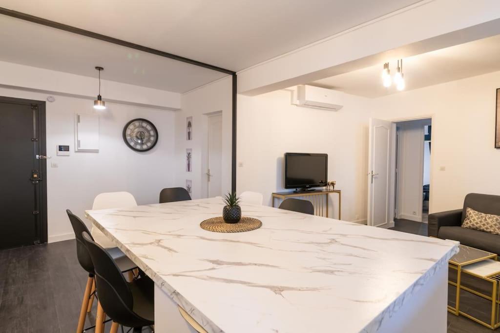 Superbe Appartement Centre Historique Αβινιόν Εξωτερικό φωτογραφία