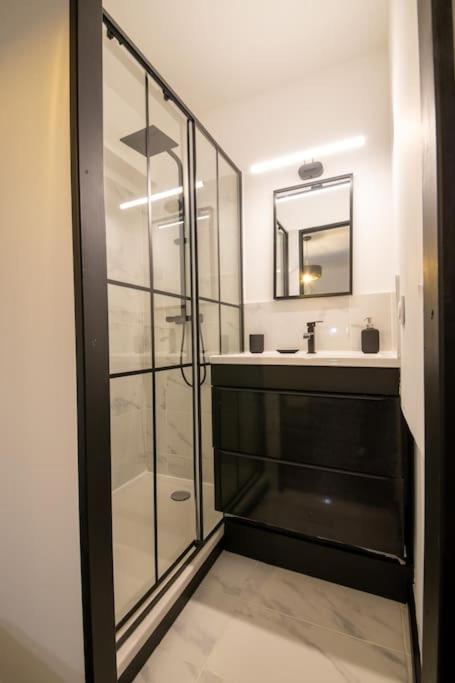 Superbe Appartement Centre Historique Αβινιόν Εξωτερικό φωτογραφία