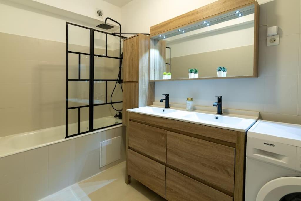Superbe Appartement Centre Historique Αβινιόν Εξωτερικό φωτογραφία
